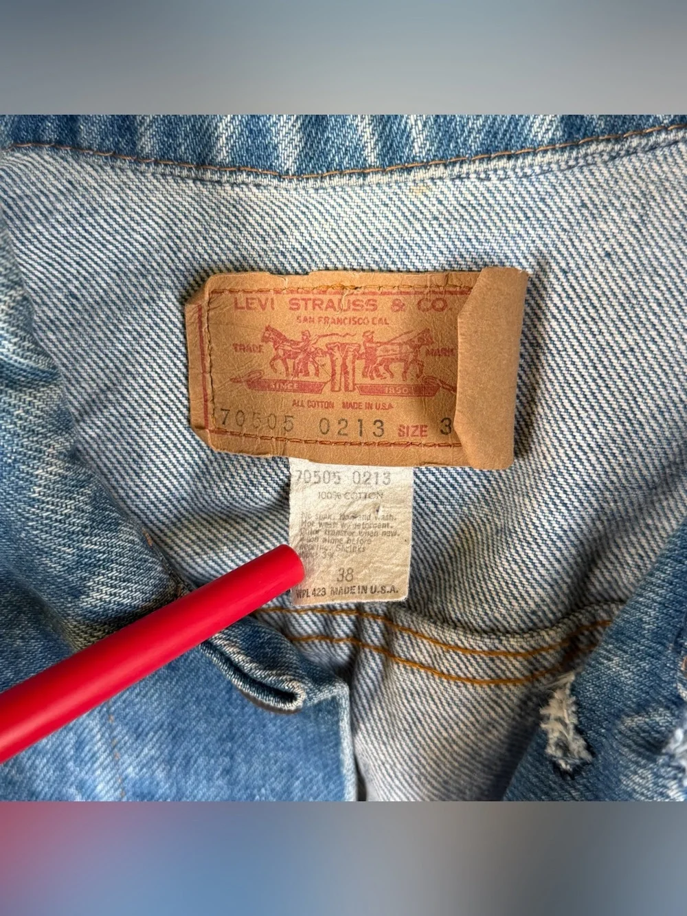 Vintage Made in USA Levi's Trucker Denim Jacket - Picture 2 of 5